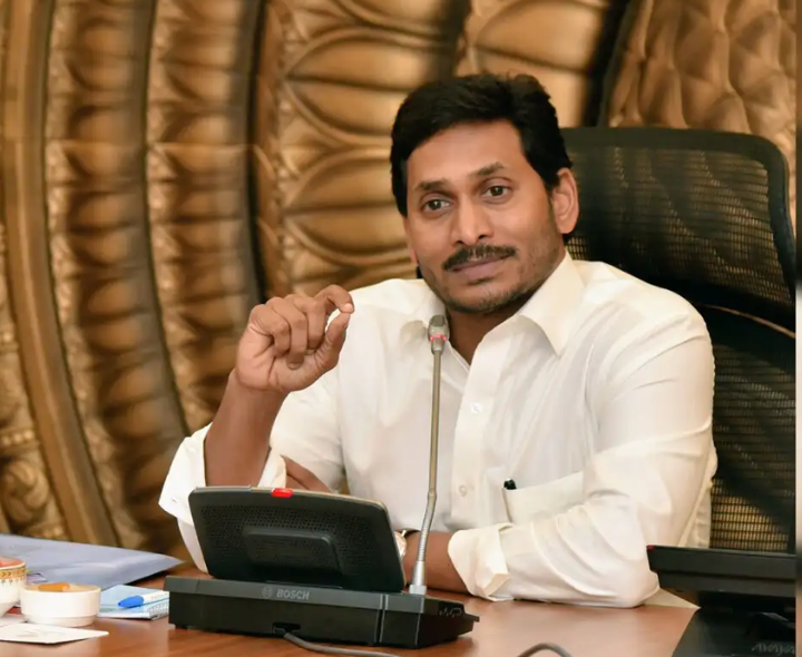 రాజధానిపై జగన్ ప్లాన్-B