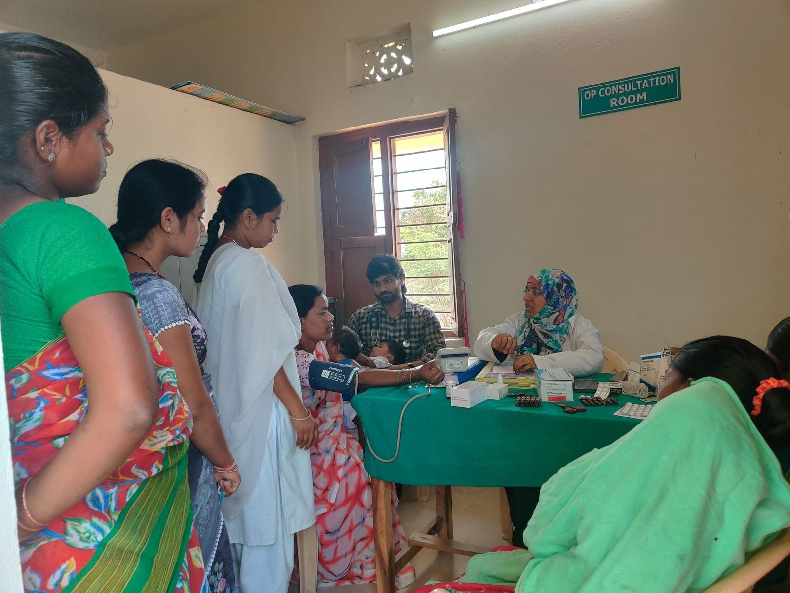 క్యాంపును పరిశీలించిన మెడికల్ ఆఫీసర్