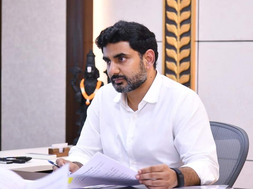 ఇది ఐదు కోట్ల ఆంధ్రుల ఆకాంక్ష: మంత్రి లోకేష్