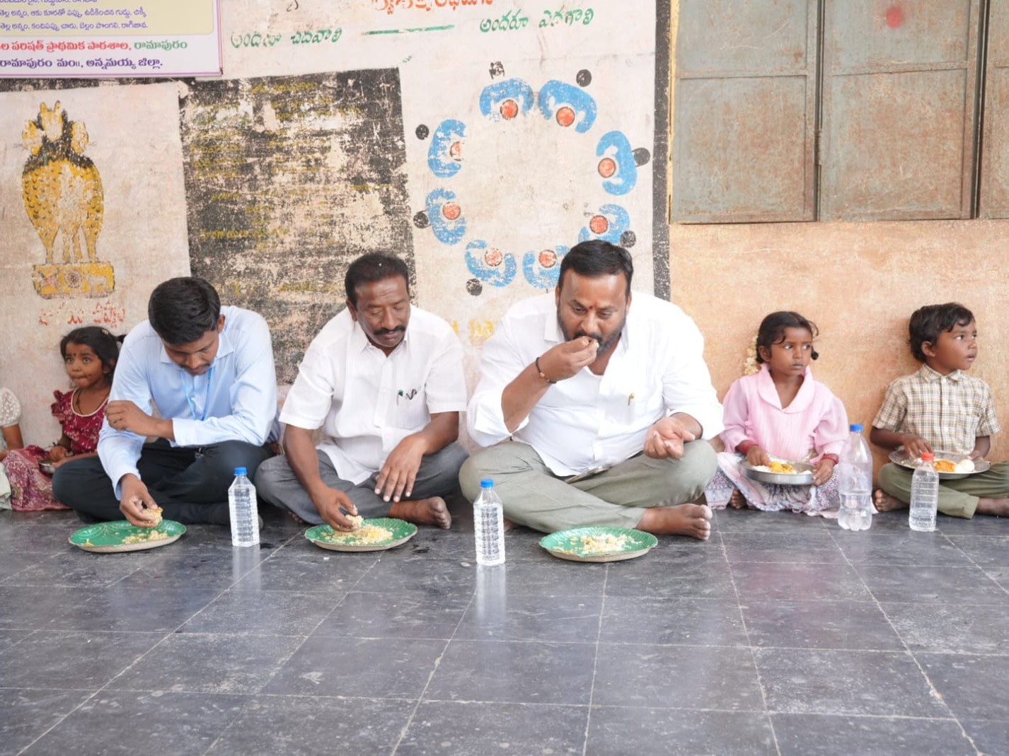 రామాపురం ప్రభుత్వ పాఠశాలలో మంత్రి ఆకస్మిక తనిఖీ