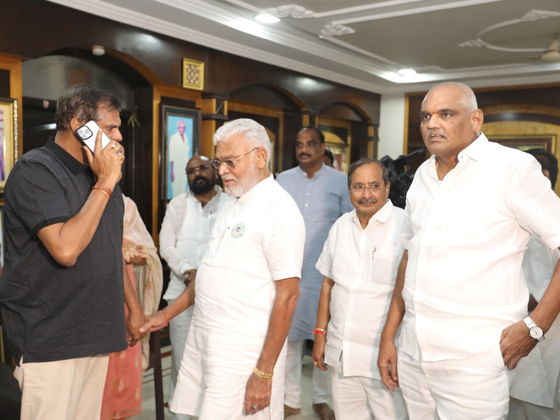 బొత్సకు మాజీ మంత్రి అంబటి పరామర్శ