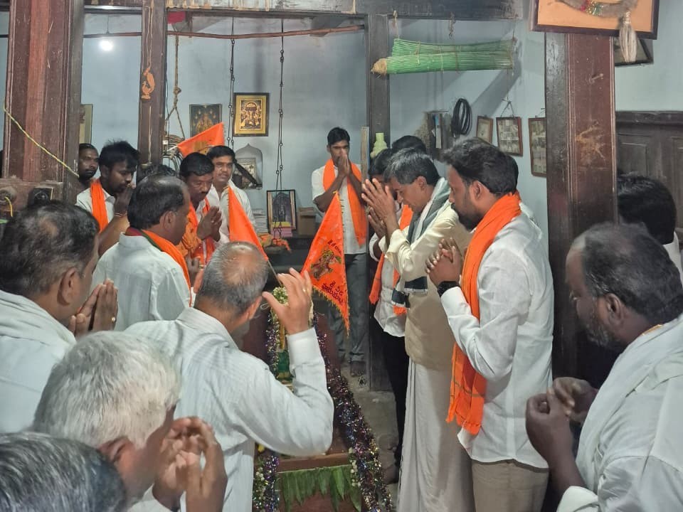 జయంతి వేడుకలలో పాల్గొన్న మేయర్