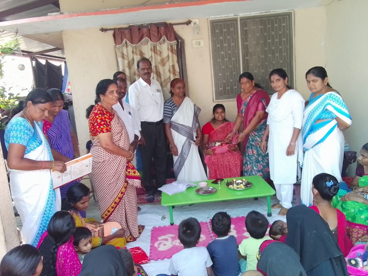 అంగన్వాడి కేంద్రంలో.. ఆరోగ్య లక్ష్మి కమిటీ సమావేశం