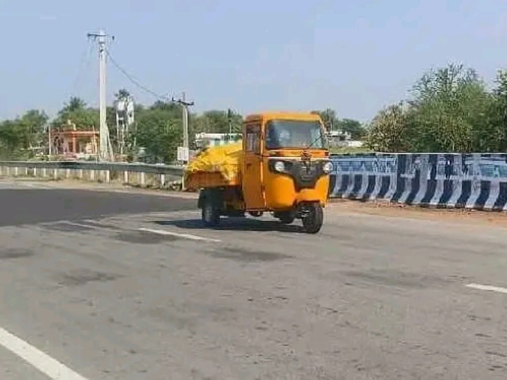 ఇసుక అక్రమ రవాణా.. వాహనంపై కేసు