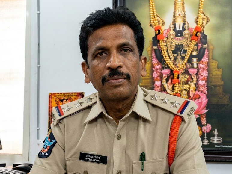 అక్రమాలపై పోలీసుల కఠిన చర్యలు