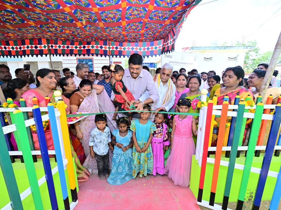 బాలల విజ్ఞాన గనులే అంగన్‌వాడీలు: ఎమ్మెల్యే