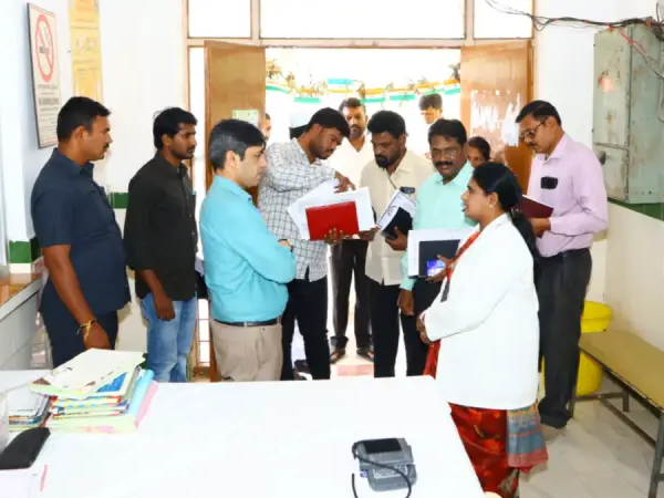 ప్రాథమిక ఆరోగ్య కేంద్రంపై కలెక్టర్ ఆకస్మిక తనిఖీ