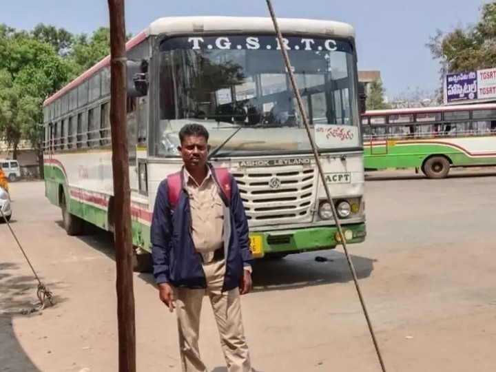 జాతర విధులకు వెళ్తూ హోంగార్డు సూసైడ్