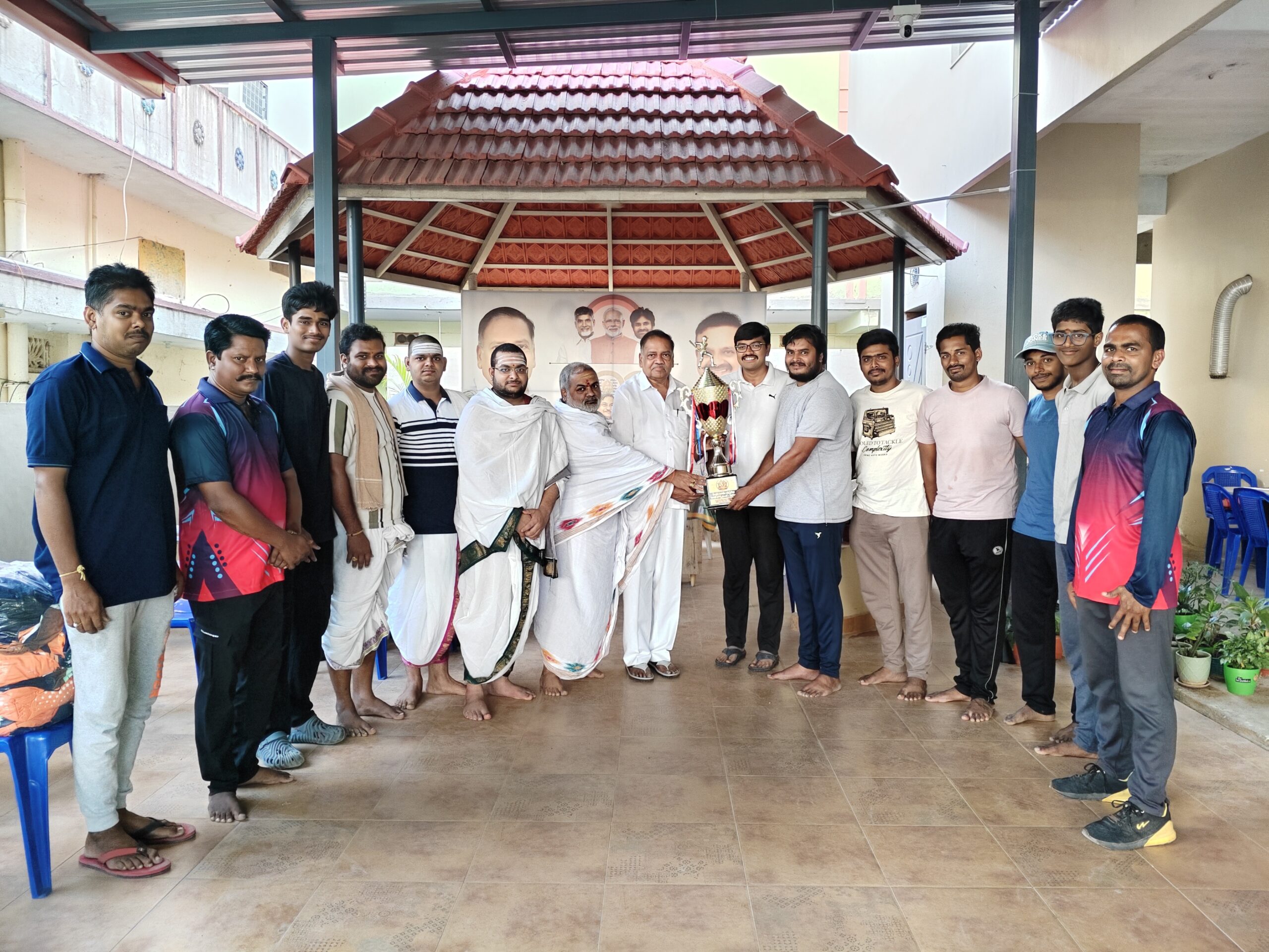 ‘యువ పురోహితులు క్రీడల్లో రాణించటం ప్రశంసనీయం’