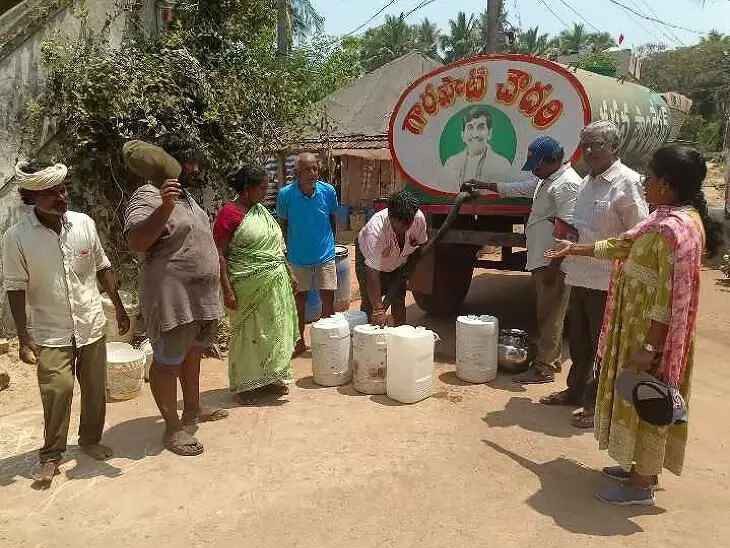 రామన్నగూడెంలో ట్యాంకర్ ద్వారా తాగునీరు సరఫరా