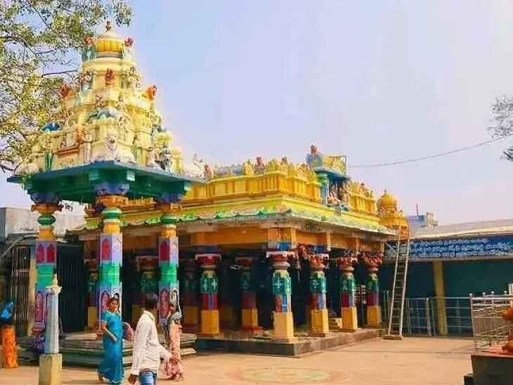 బ్రహ్మంగారి మఠంలో తలనీలాలకు బహిరంగ వేలం