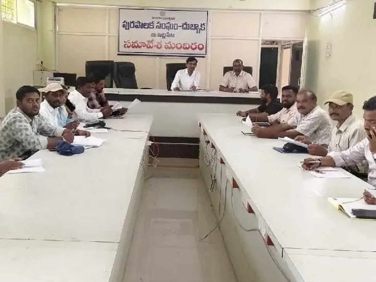 ప్రజా సమస్యల పరిష్కారానికి గ్రామసభలు: కమిషనర్