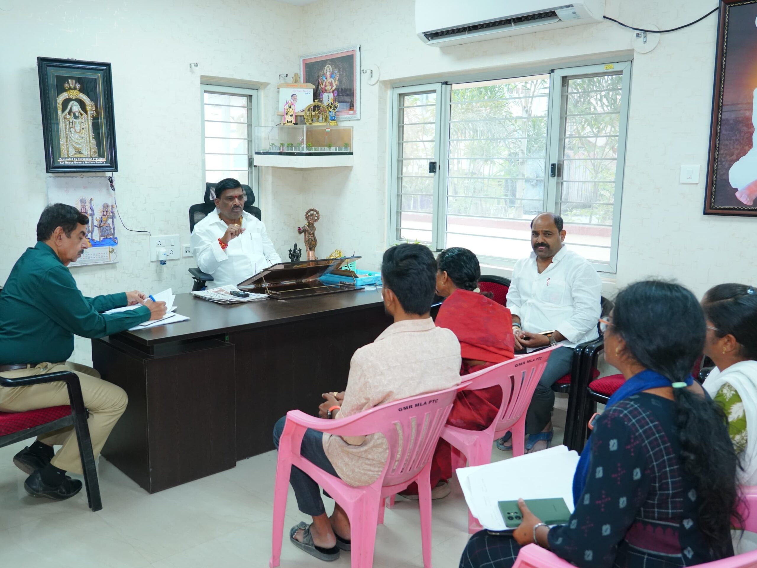 అర్హులందరికీ పారదర్శకంగా ఇందిరమ్మ ఇల్లు: MLA