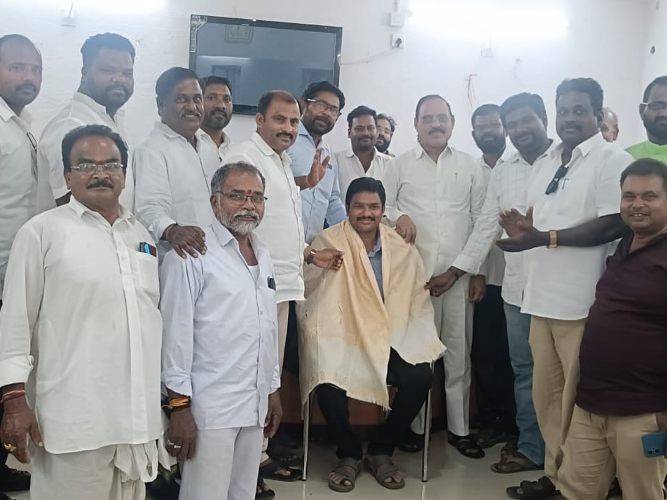 ఎచ్చెర్లలో సర్పంచ్‌లకు ఘన సత్కారం