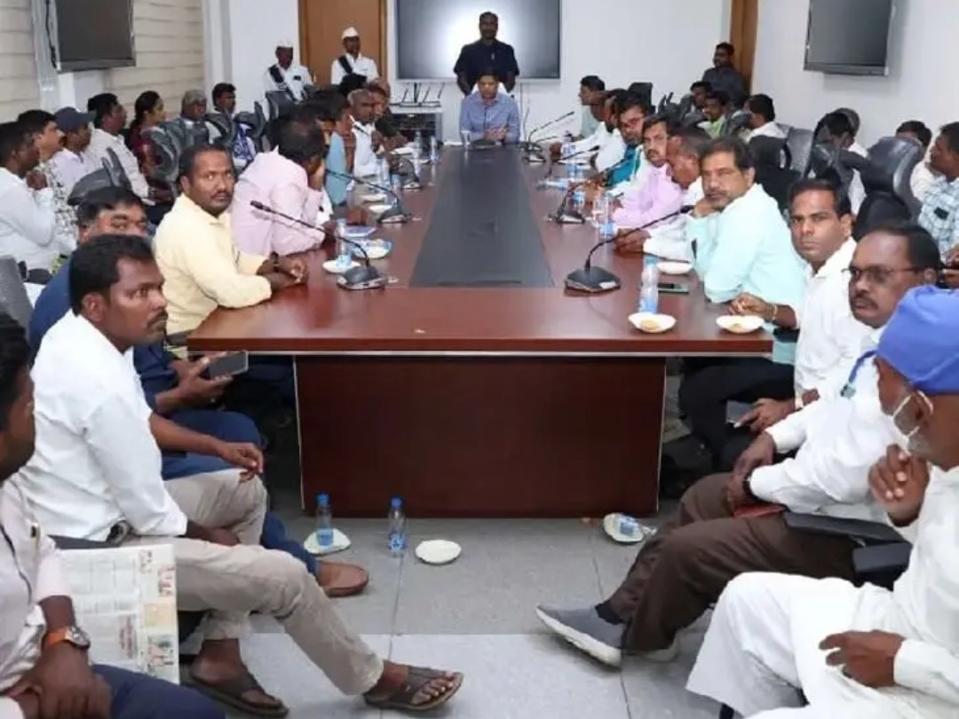 జయంతి ఉత్సవాలను ఘనంగా నిర్వహించాలి: కలెక్టర్