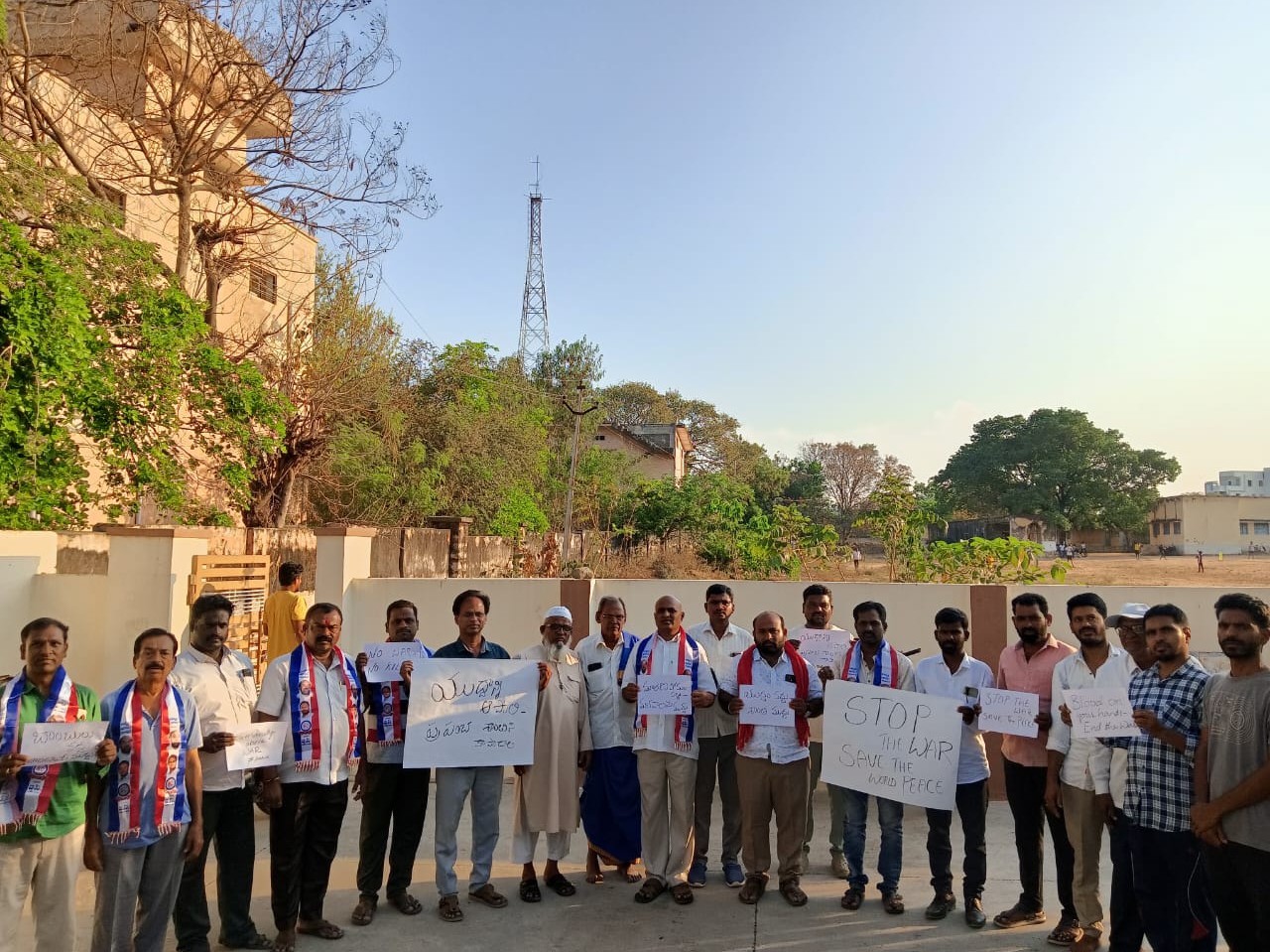యుద్ధం ఆపాలని దేవరకొండలో సర్వమత ప్రార్థనలు