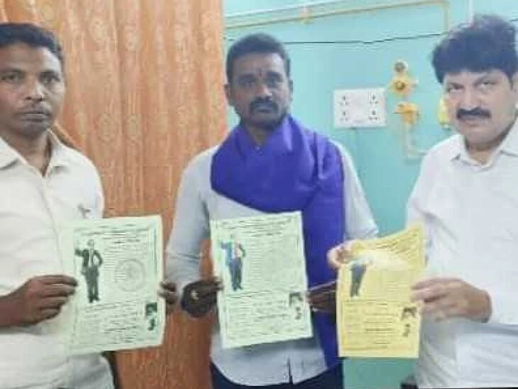 అంబేద్కర్ జయంతి కరపత్రం ఆవిష్కరించిన ఎమ్మెల్యే