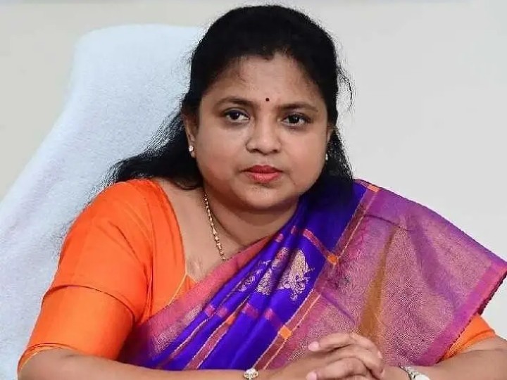 గృహ నిర్మాణాల్లో వేగం పెంచాలి: కలెక్టర్