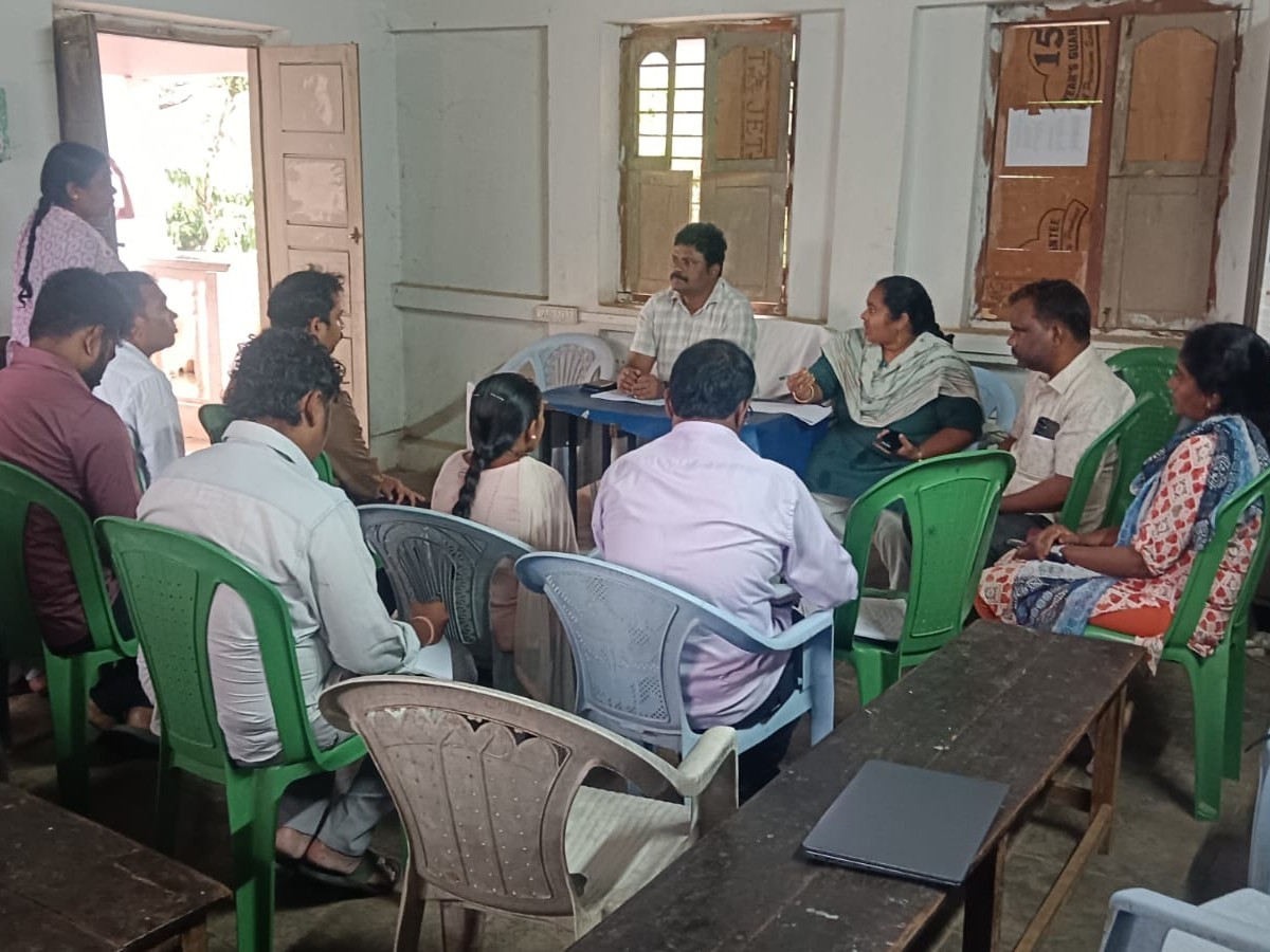 ‘రెవెన్యూ సేవలు అందించడంలో అలసత్వం వద్దు’