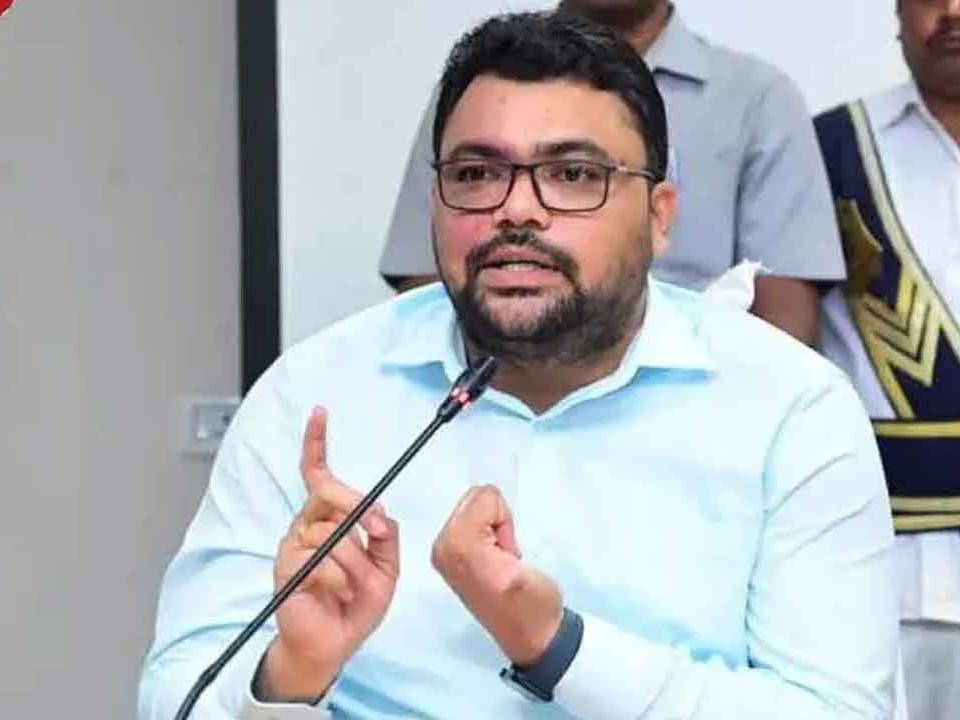 అచ్చంపేటలో మంత్రుల పర్యటన వాయిదా: కలెక్టర్