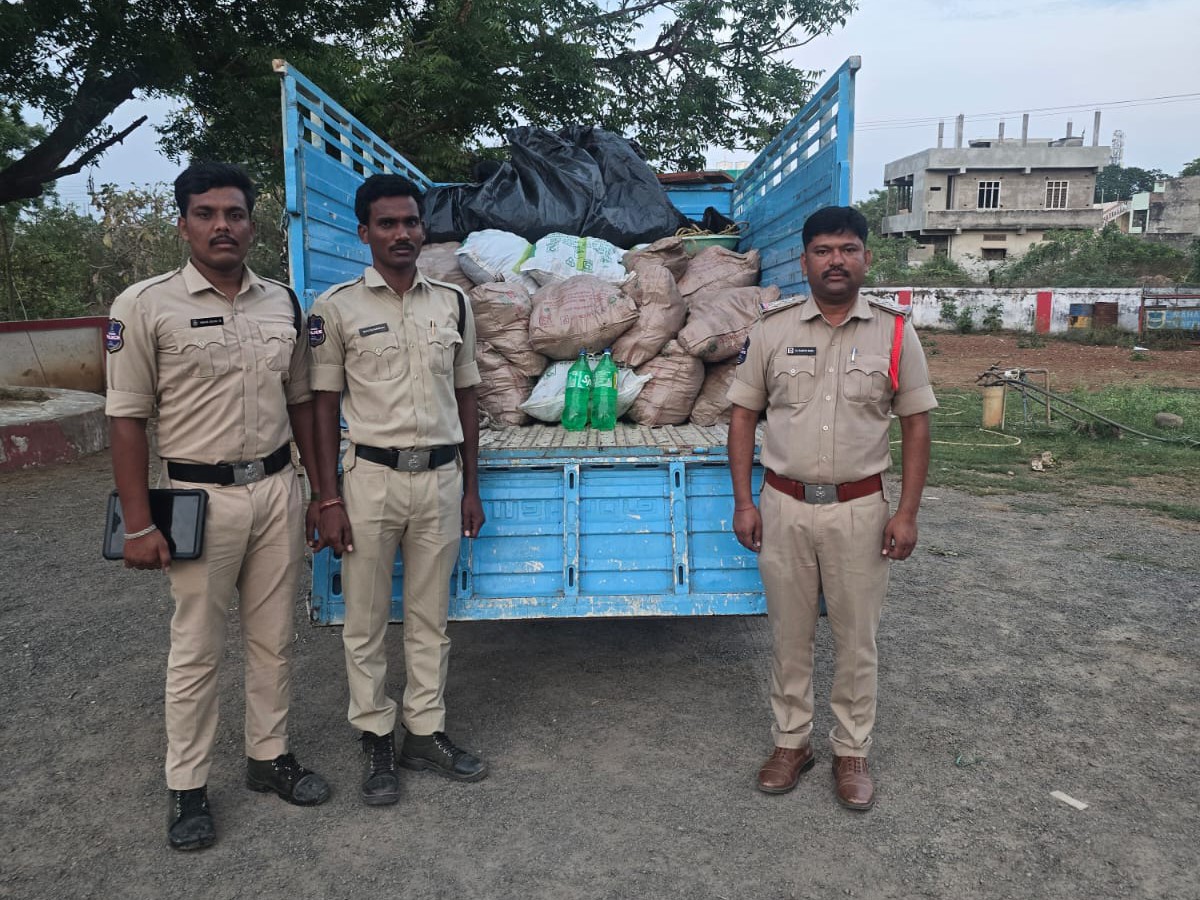 20 క్వింటాళ్ల నల్లబెల్లం స్వాధీనం.. కేసు నమోదు