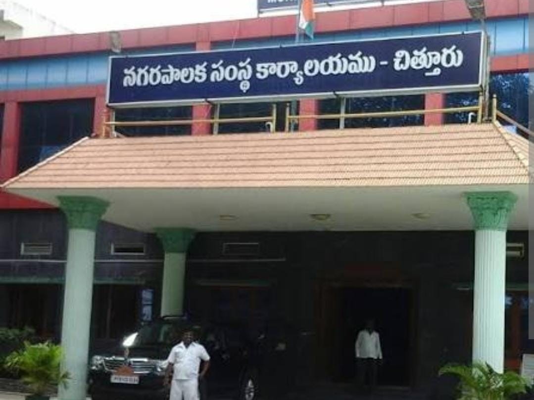 మున్సిపల్ కార్పొరేషన్లలో 10 డివిజన్లు పెంపు