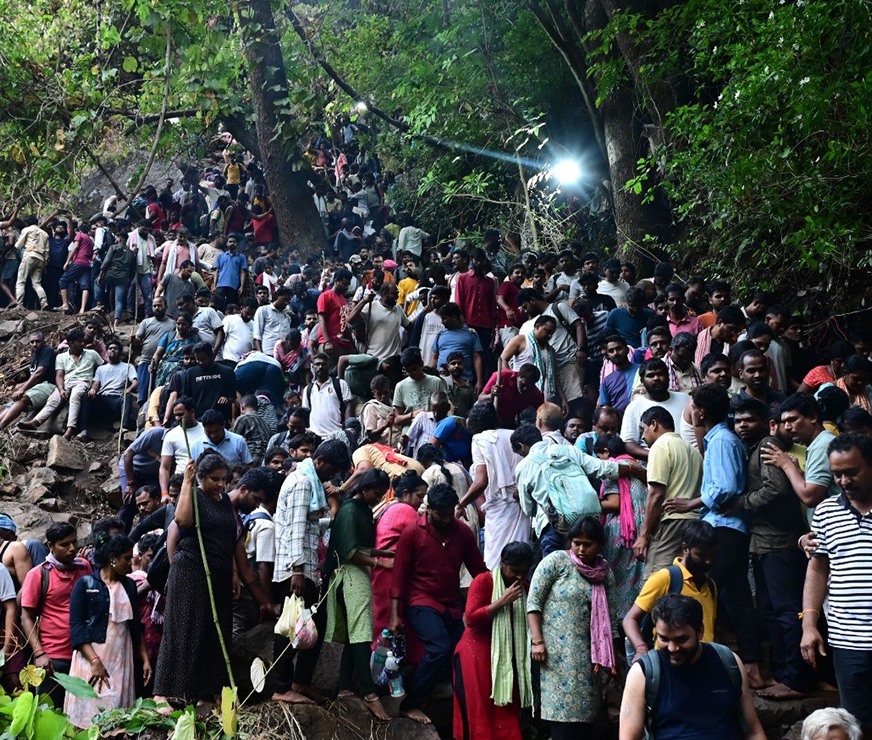 సలేశ్వరం.. భారీగా తరలివస్తున్న భక్తులు