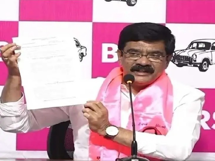 కాంగ్రెస్ హయాంలో రోడ్లన్నీ నత్తనడకే: ప్రశాంత్ రెడ్డి