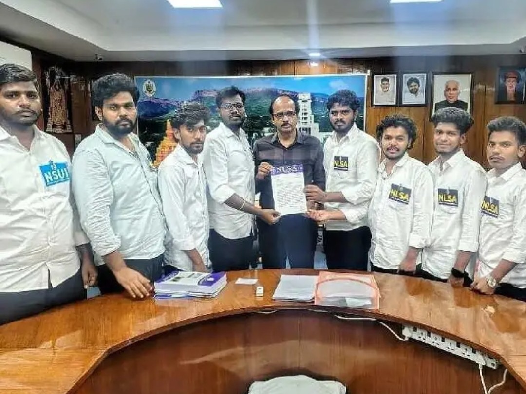 SVU: ‘పైథాన్’ కోర్సుపై VCకి వినతి