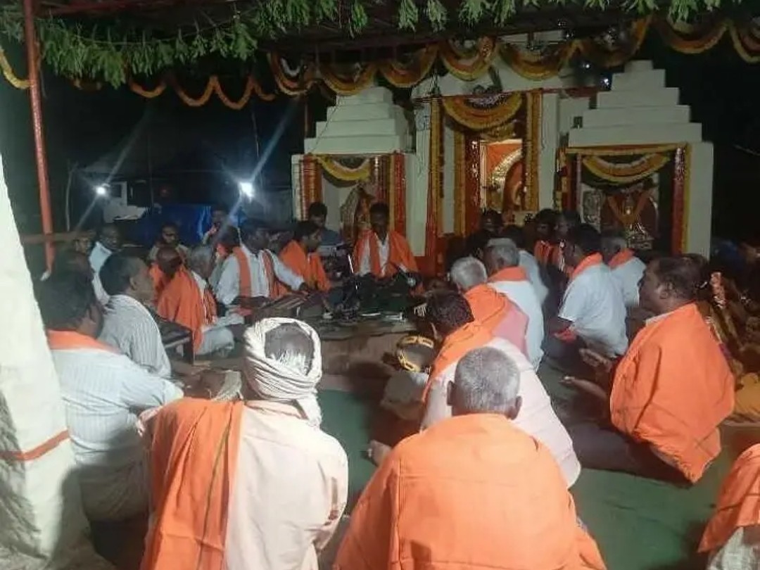 కాళికాదేవి బ్రహ్మోత్సవాల్లో అఖండ భజన