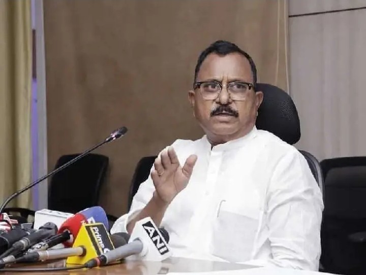 కమ్యూనిస్టు పార్టీలకు, మావోయిస్టులకు తేడా తెలియదా : ఎంపీ