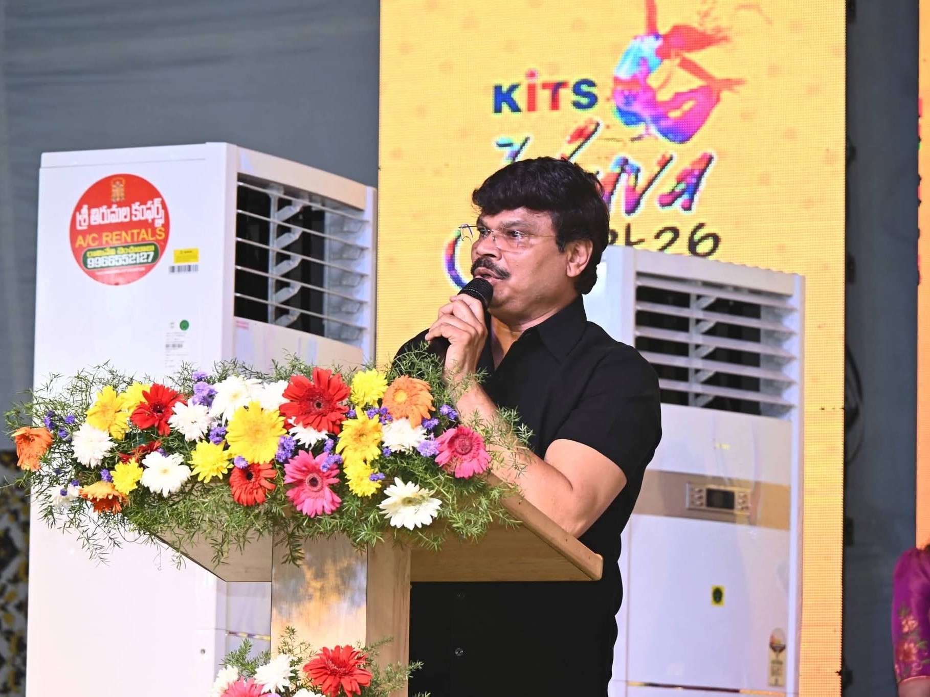 యువతకు బోయపాటి సూచనలు