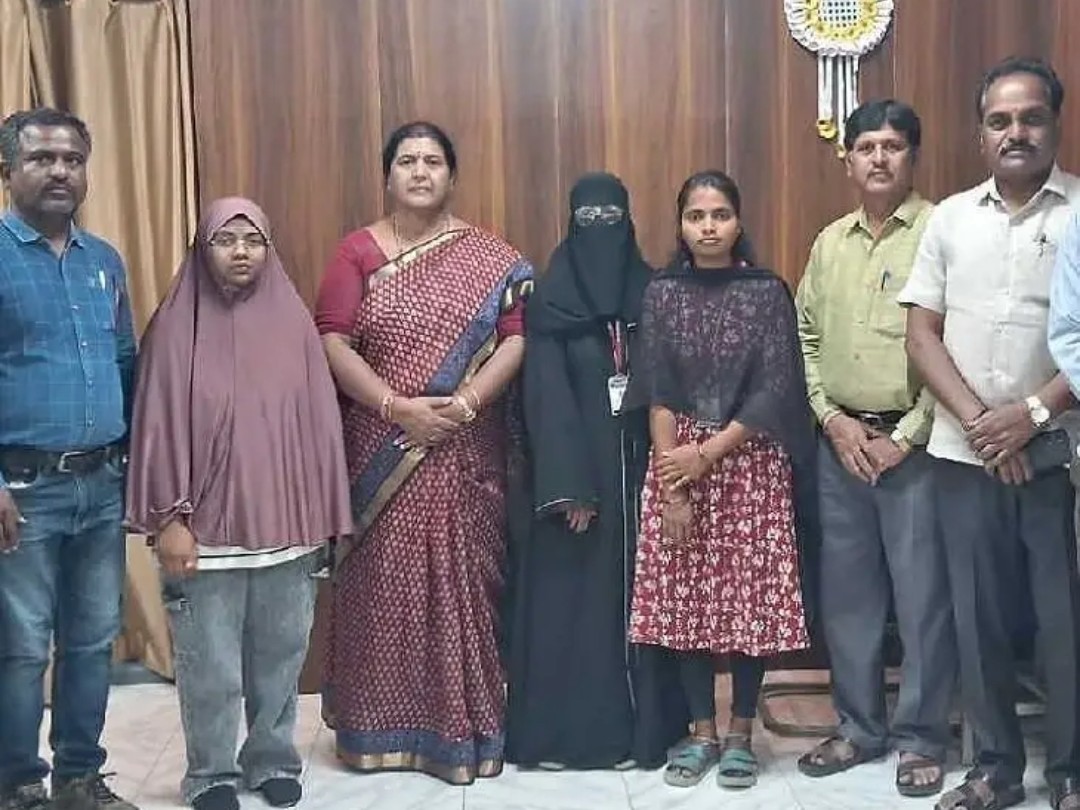 ప్రభుత్వ డిగ్రీ కళాశాల విద్యార్థులకు అజీమ్ ప్రేమ్ జీ స్కాలర్‌షిప్