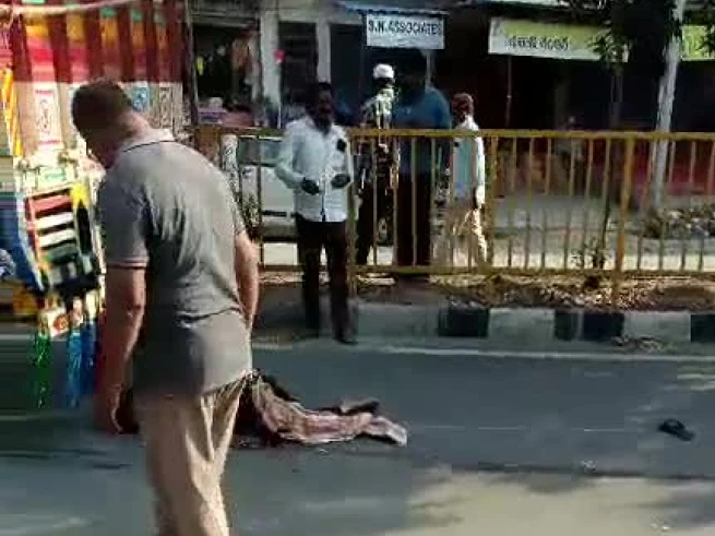 చేర్యాల పట్టణంలో యాక్సిడెంట్