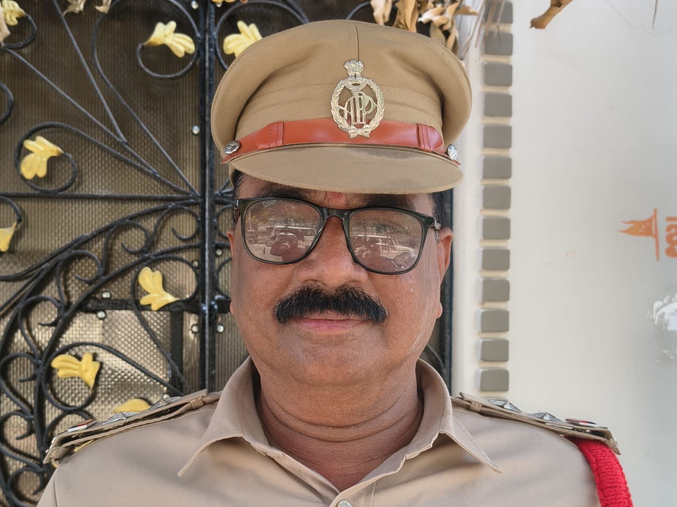 ఆలమూరు అడిషనల్ ఎస్సైగా సూర్యచంద్రరావు