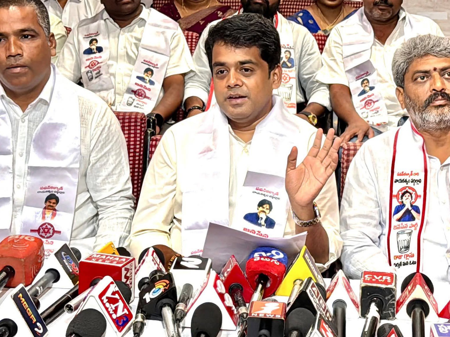 అభివృద్ధిని ఓర్వలేక జగన్ విమర్శలు: టీసీ వరుణ్