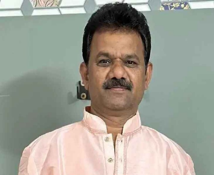 100% హాజరుతో పరీక్షలు పూర్తి: MEO