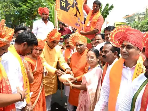 నగరంలో వీరహనుమాన్​ శోభాయాత్ర ప్రారంభించిన ఎమ్మెల్యే