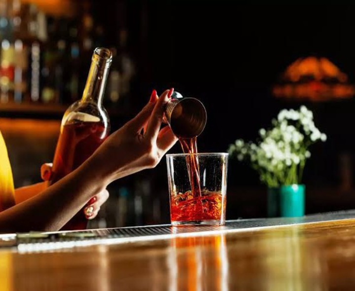 జిల్లాలో భారీగా పెరిగిన మద్యం విక్రయాలు