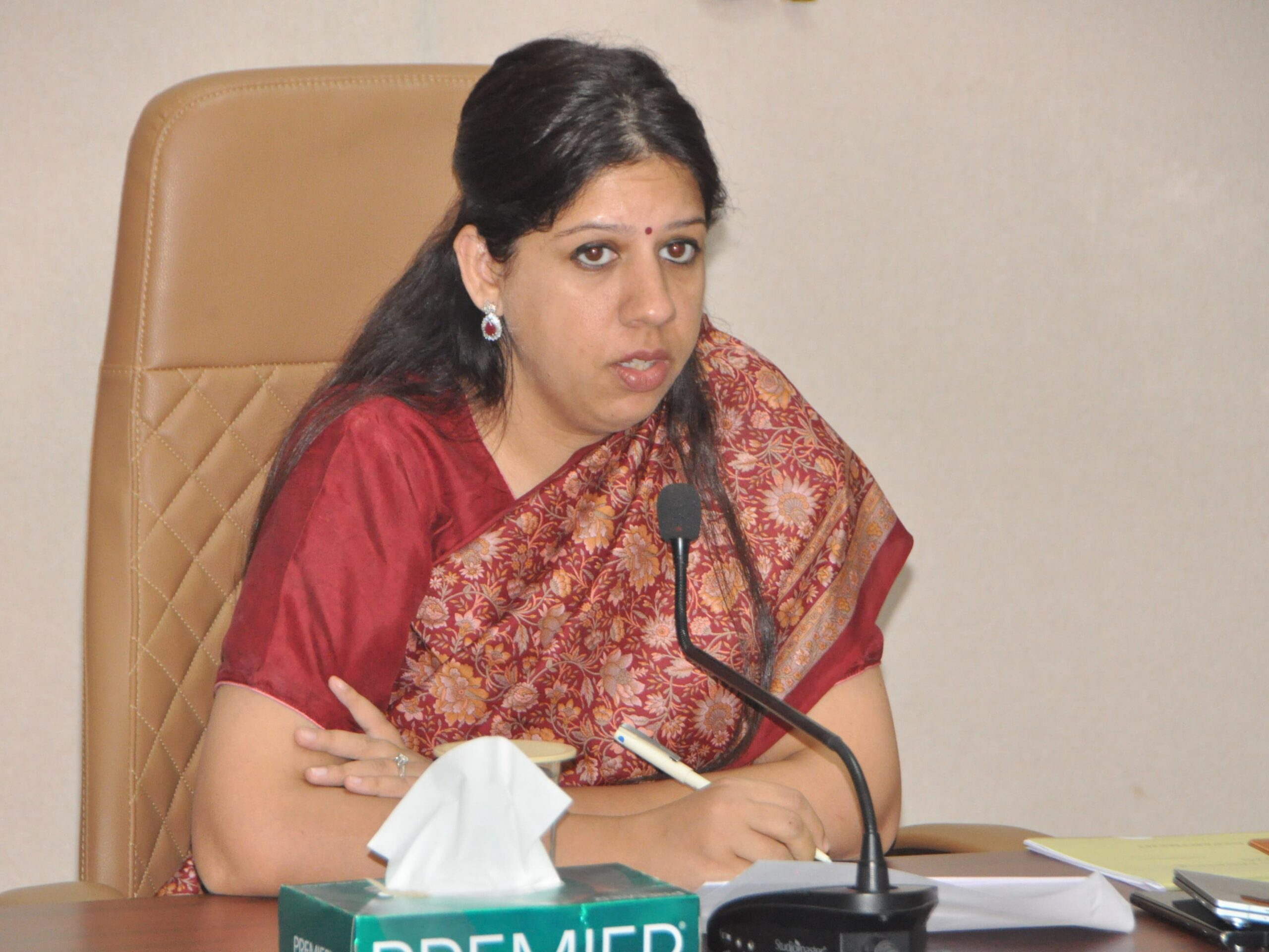 అటవీ శాఖ అనుమతులపై కలెక్టర్ సమీక్ష