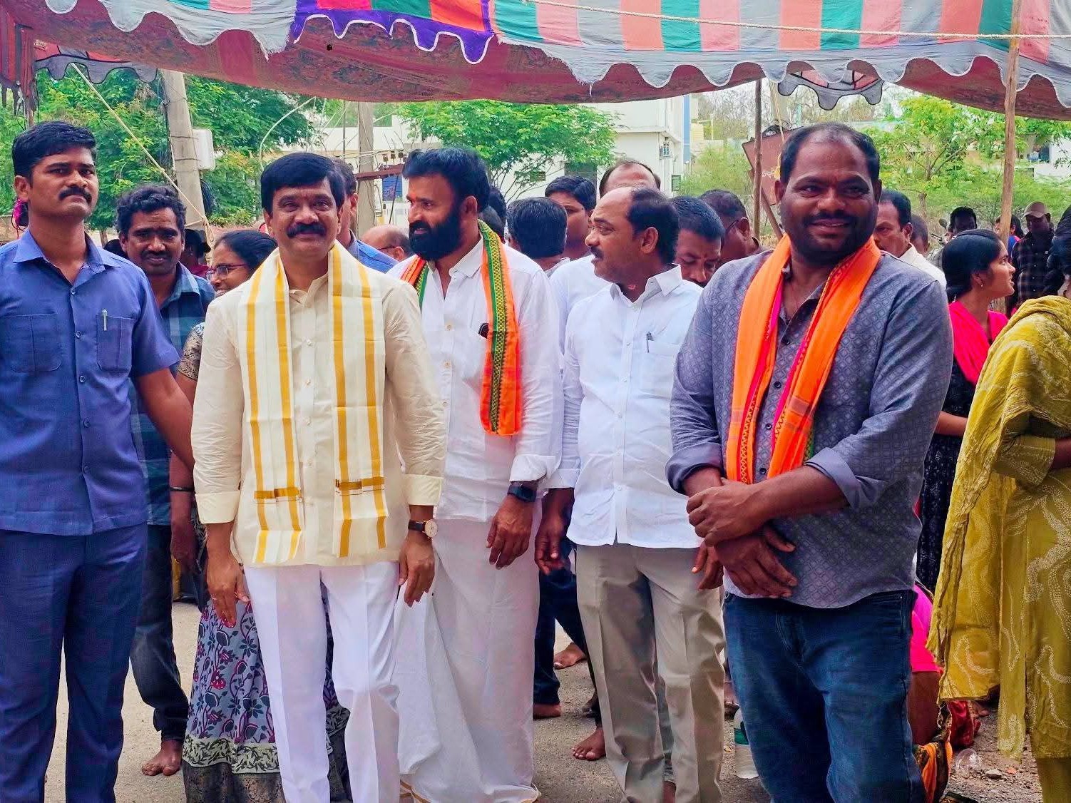 శ్రీశైల మల్లికార్జున స్వామిని దర్శించుకున్న వేముల ప్రశాంత్ రెడ్డి