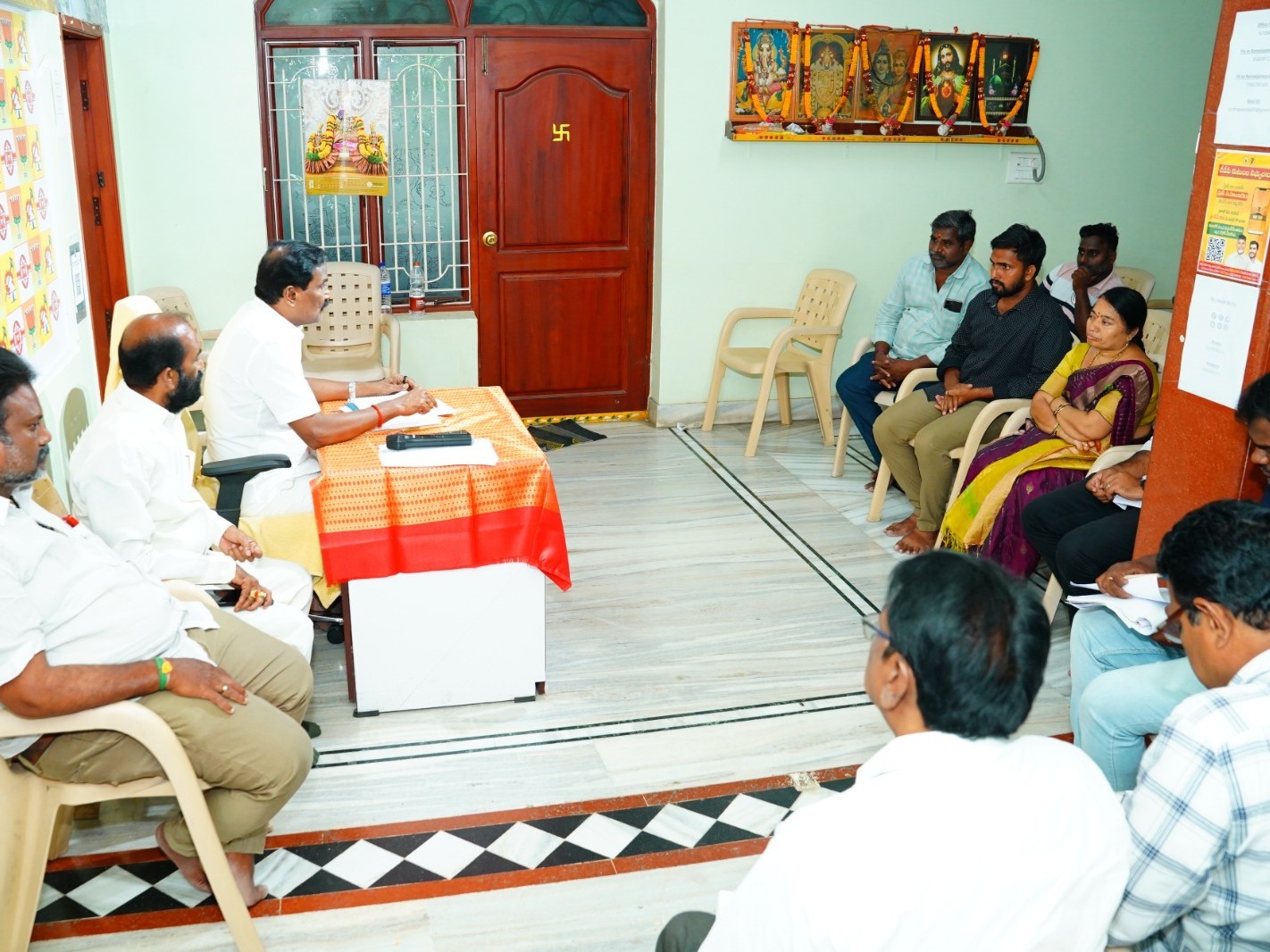 డివిజన్ల అభివృద్ధే లక్ష్యం