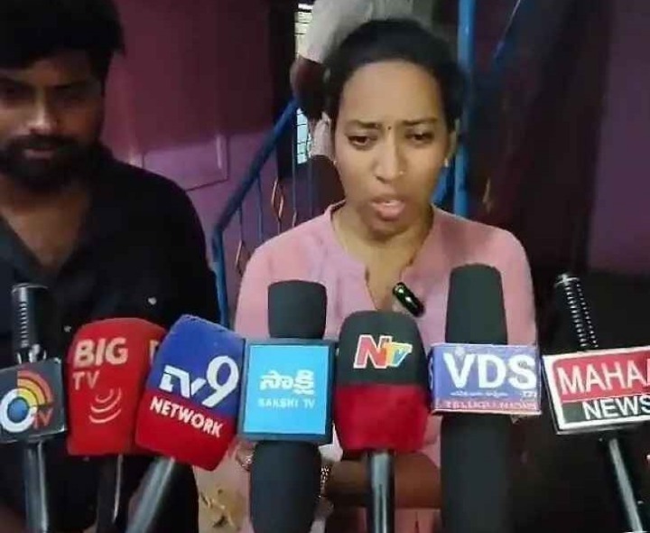 ‘నాపై ఎమ్మెల్యే శ్రీధర్ అనుచరుల దాడి’