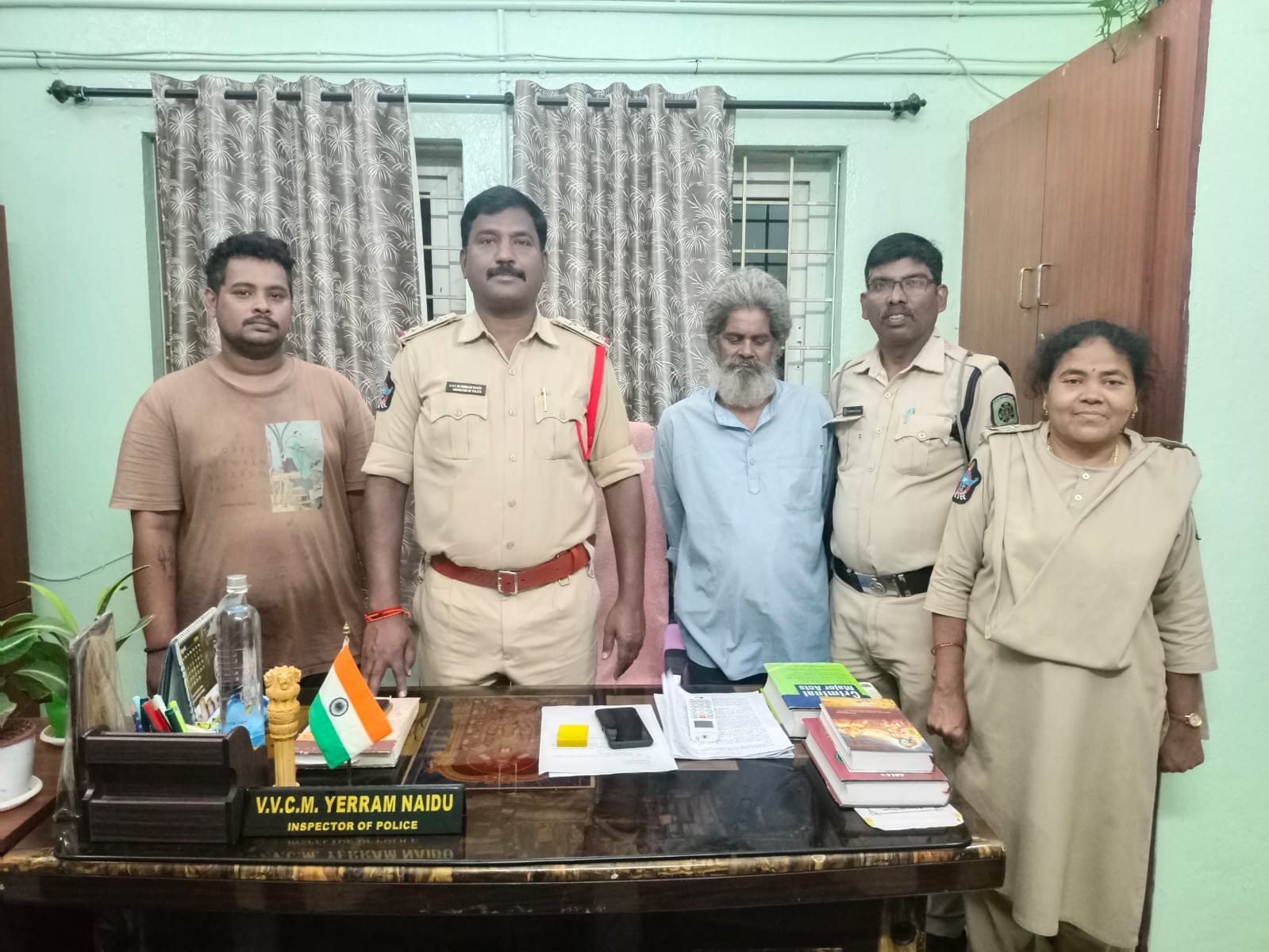 20 ఏళ్ల తర్వాత కుటుంబానికి చేరిన వ్యక్తి