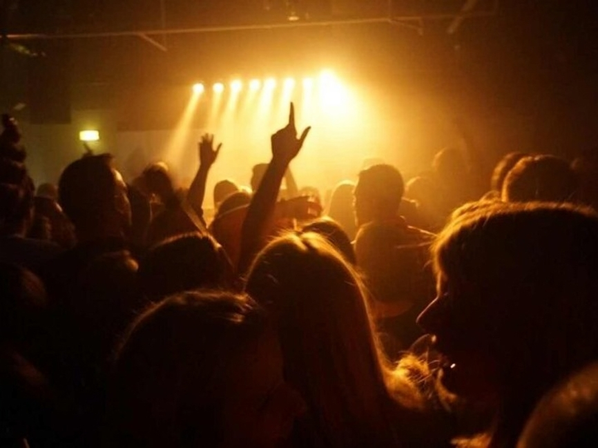 ‘ఈగల్ టీమ్’ మెరుపు దాడులు.. అర్థరాత్రి హైడ్రామా