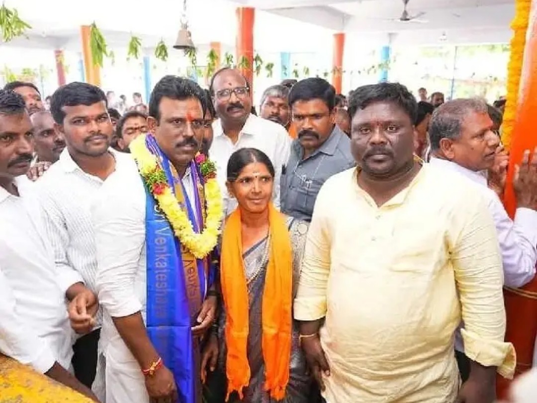 వేంకటేశ్వర స్వామి సన్నిధిలో ఎమ్మెల్యే