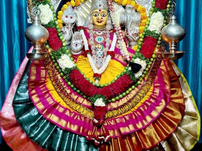 జమ్మలమ్మ అమ్మవారికి ప్రత్యేక పూజలు