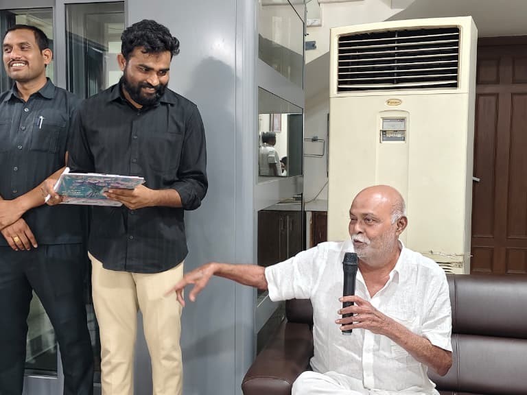 ‘పార్టీ బలోపేతానికి కార్యకర్తలందరూ కలిసి పనిచేయాలి’