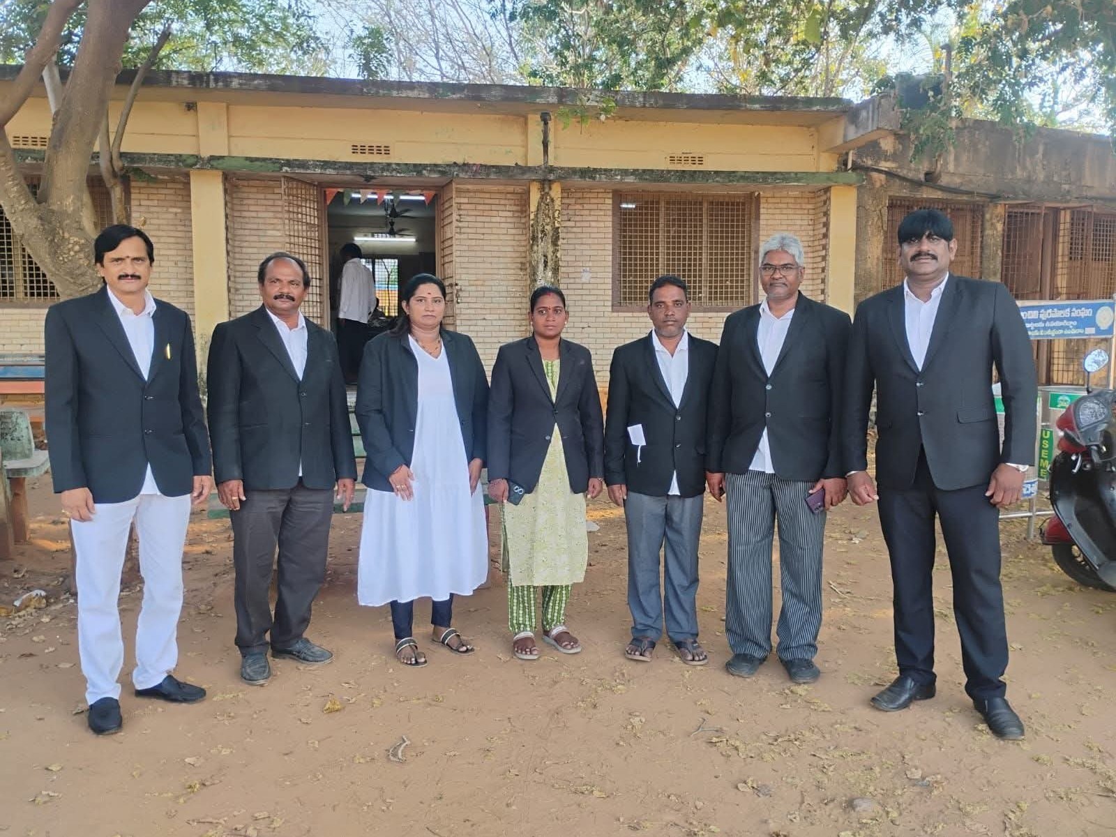 ఏకగ్రీవంగా ఎలమంచిలి బార్ అసోసియేషన్ ఎన్నిక