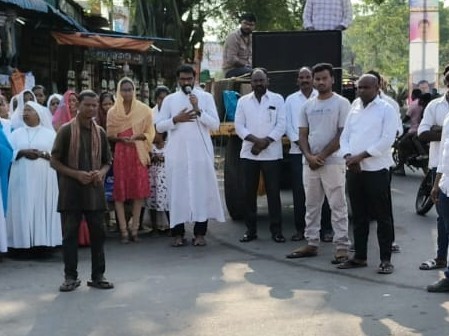 పరకాలలో యేసు సిలువ యాత్ర